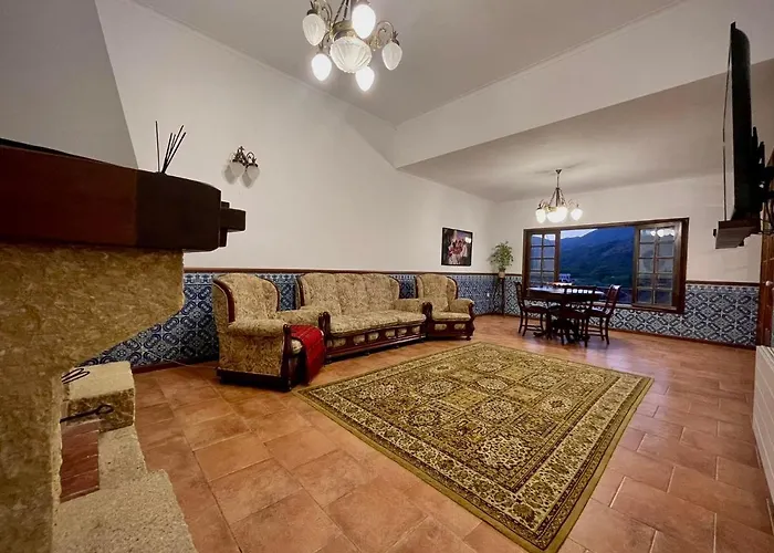 Bouro - Breathtaking Scenery Near Geres بيت للعطل