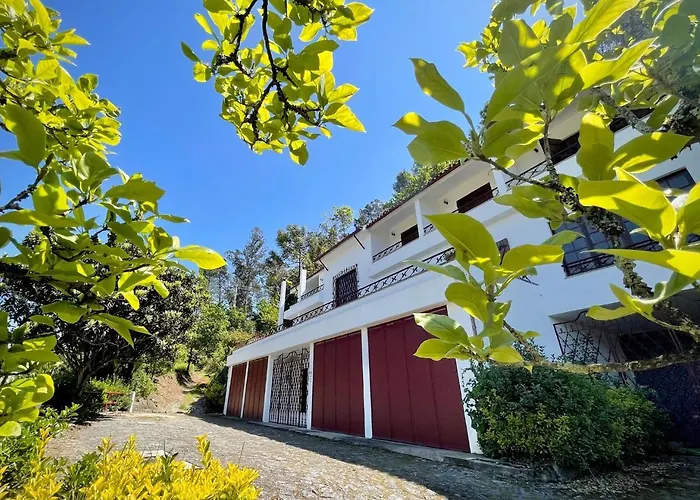 Bouro - Breathtaking Scenery Near Geres Terras de Bouro