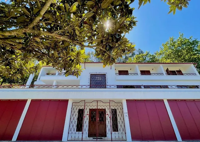 Bouro - Breathtaking Scenery Near Geres